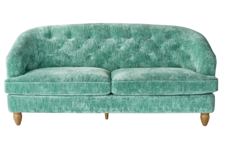 VELVET TUFTED SOFA – LUXURY LOOK!