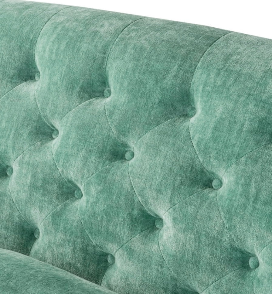 VELVET TUFTED SOFA – LUXURY LOOK!